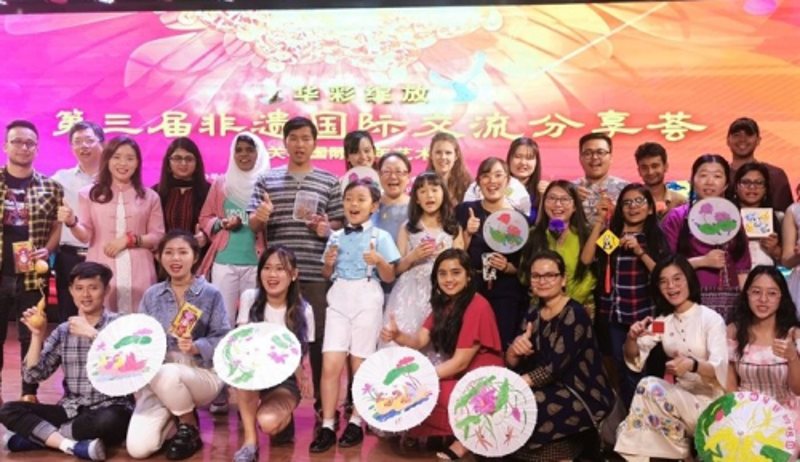 北京文化服务：历史传承与现代交融的典范
